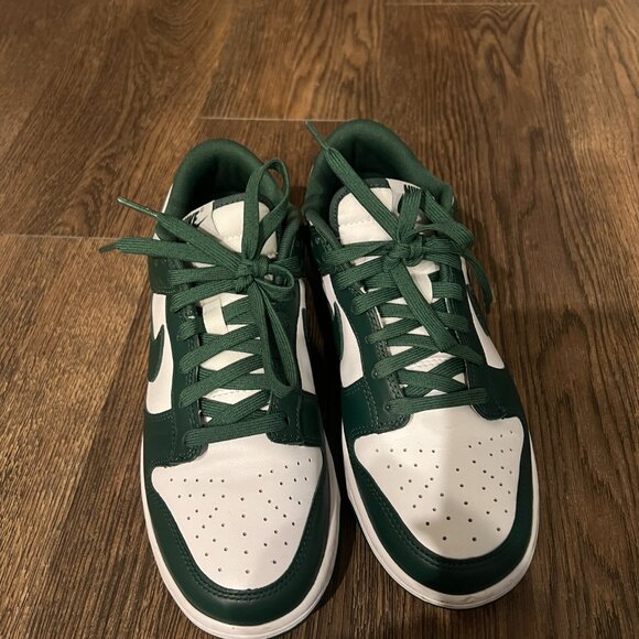 Nike Dunk Low ‘Michigan State’ - Picture 2 of 5